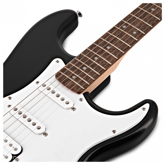 SQUIER BULLET STRATOCASTER HARD TAIL HSS IL GUITARRA ELECTRICA NEGRA
