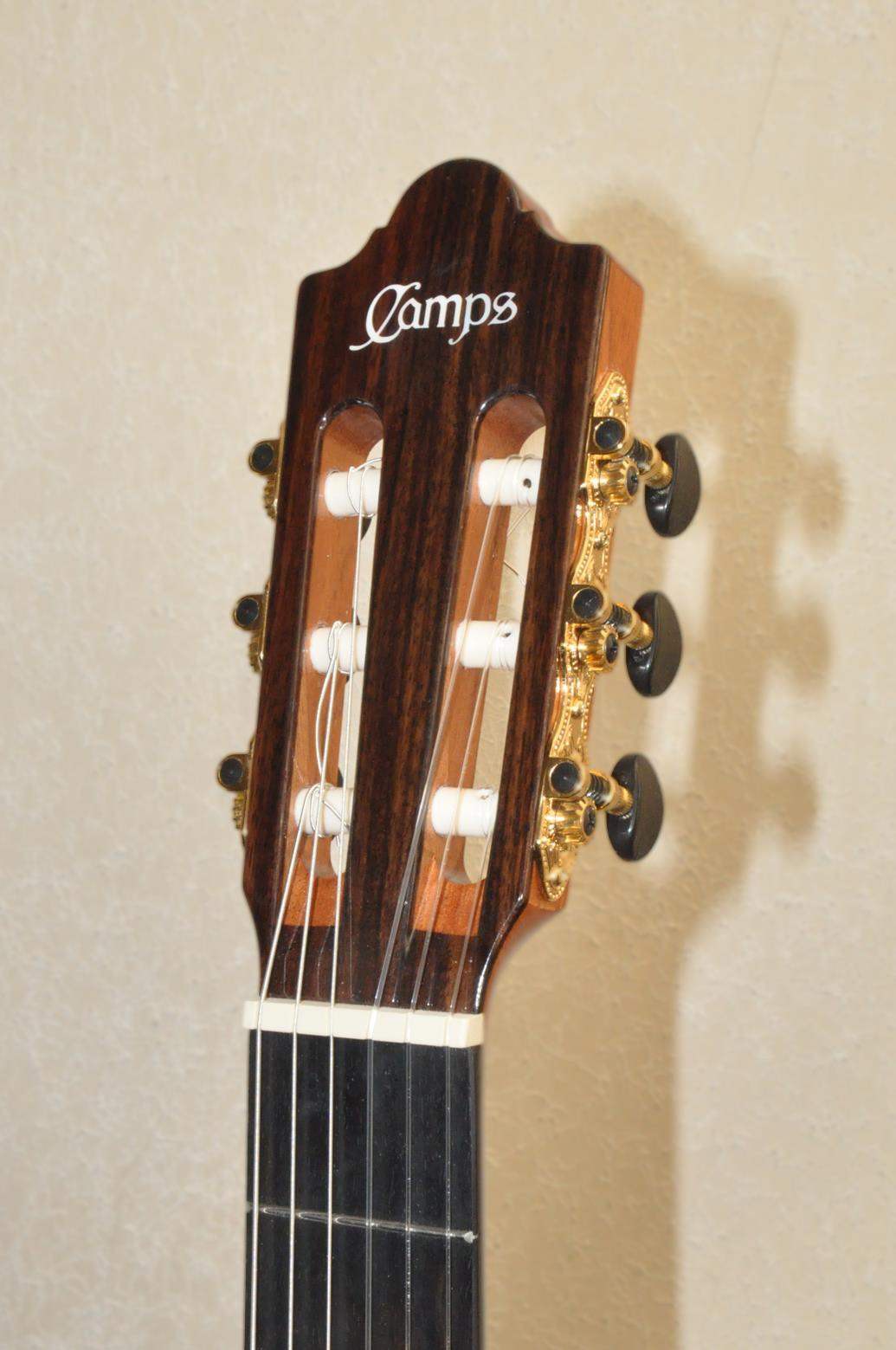 Camps MC6 Cutaway Guitarra Española 5