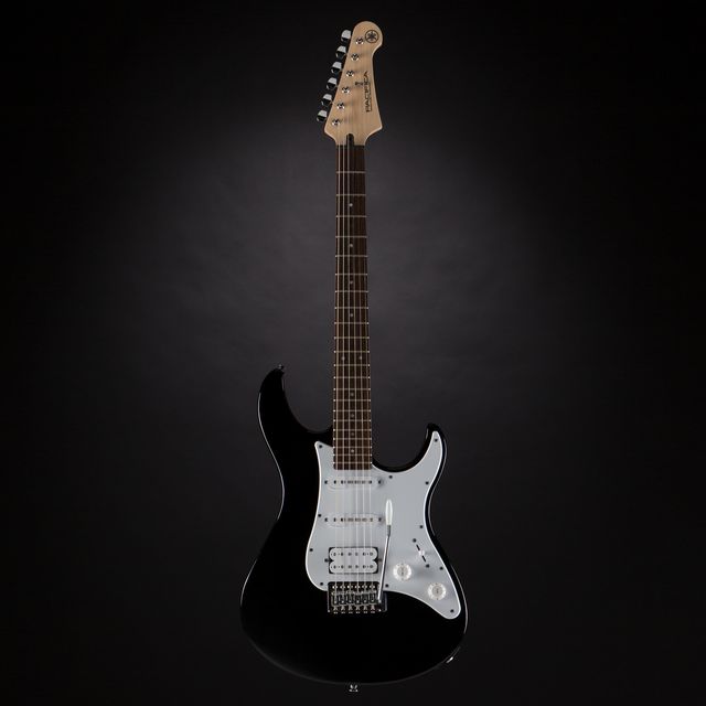 Yamaha Pacifica 012 BL Guitarra Eléctrica Black 8