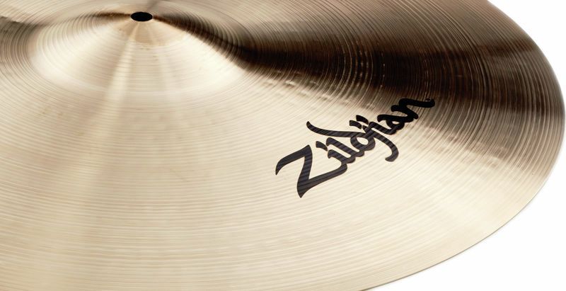 Zildjian Avedis Medium Ride 20 Plato Batería 4