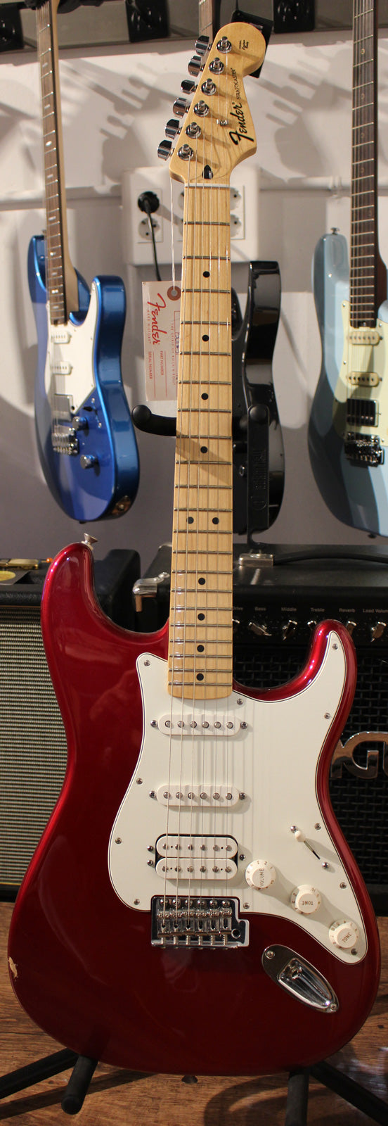 Fender Standard Stratocaster HSS MN Guitarra Eléctrica Candy Apple Red. Demo. 1