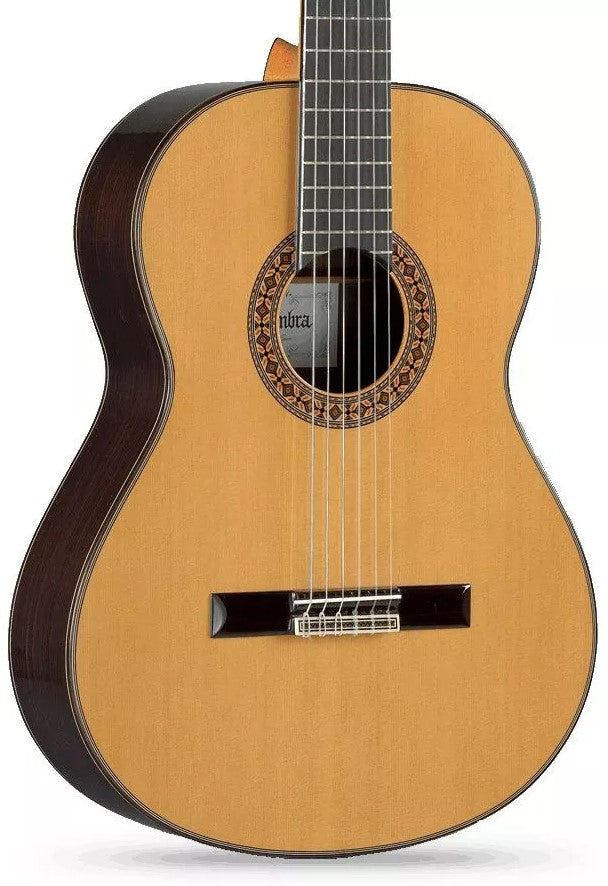 Alhambra 8P con Estuche Guitarra Española Cedro Brillo 3