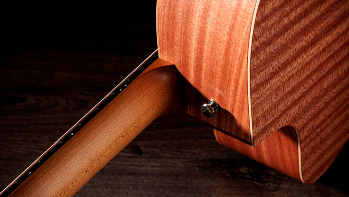 Taylor 14ce Guitarra Electroacústica Grand Auditorium 8