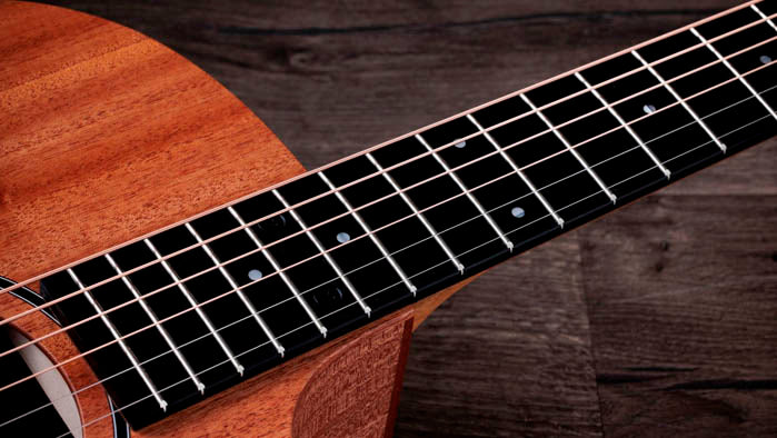 Taylor 24ce Guitarra Electroacústica Grand Auditorium 6