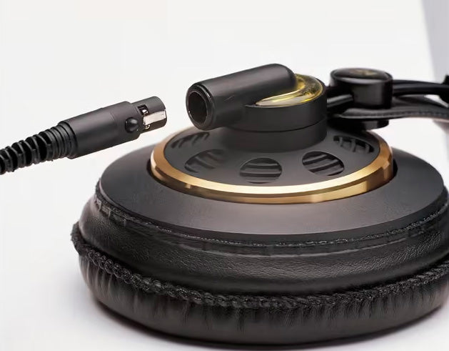 AKG EK300 Cable Auriculares 3 Metros 2