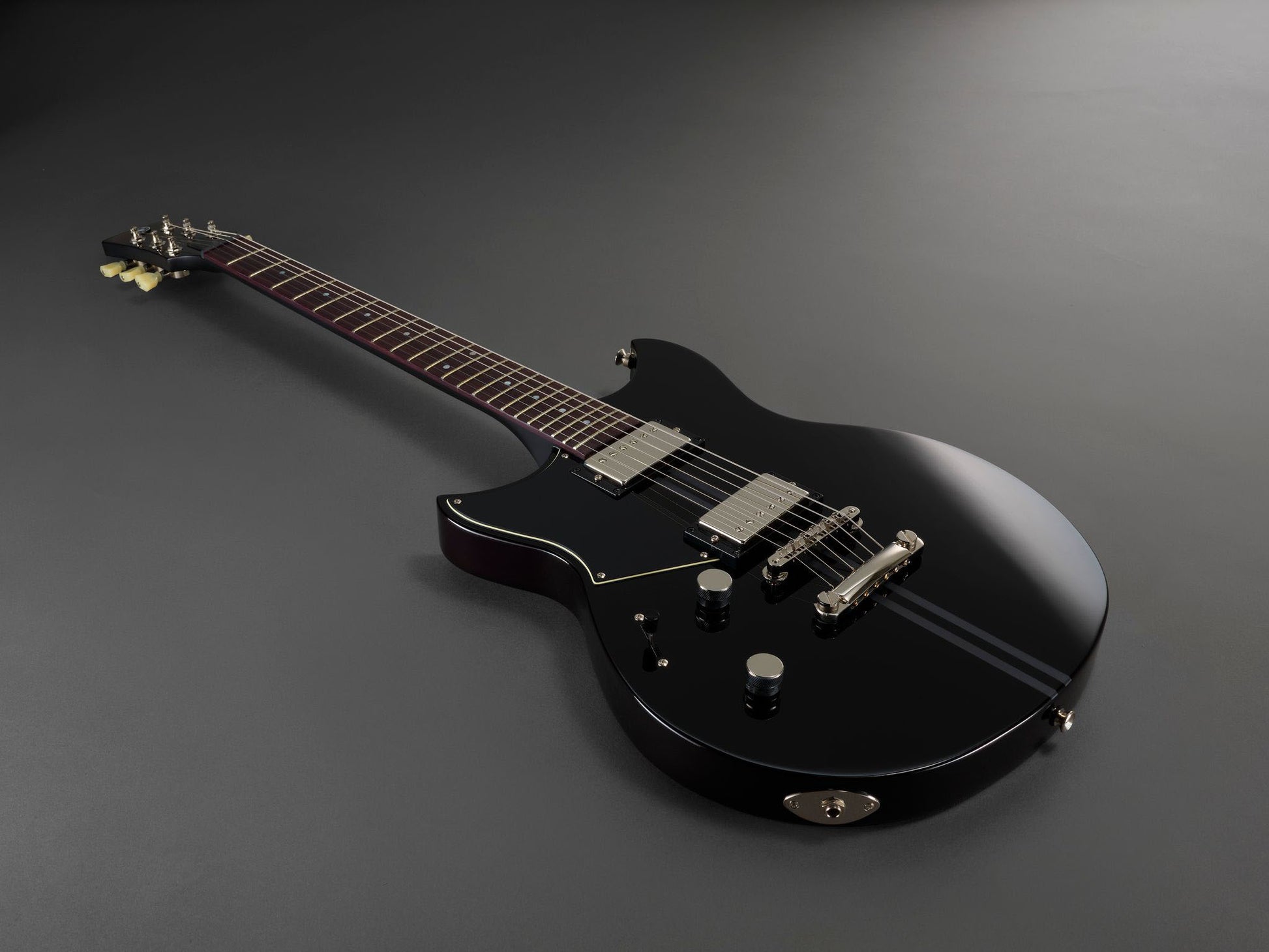 Yamaha RSE20L BL Revstar Element Guitarra Eléctrica para Zurdos Negra 5