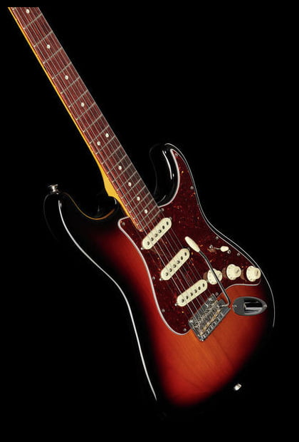 Fender American Professional II Stratocaster RW Guitarra Eléctrica 3 Colores Sunburst 18