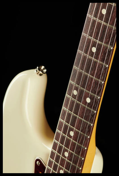 Fender American Professional II Stratocaster RW Guitarra Eléctrica Olympic White 20