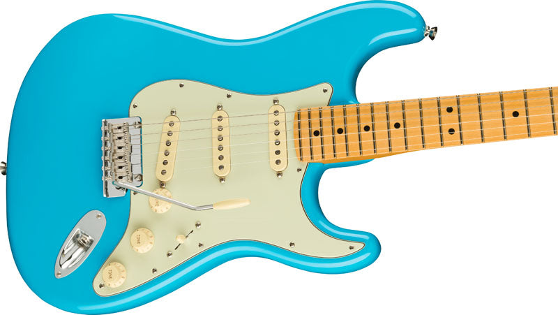 Fender American Professional II Stratocaster MN Guitarra Eléctrica Miami Blue 3