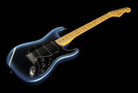 Fender American Professional II Stratocaster MN Guitarra Eléctrica Dark Night 15