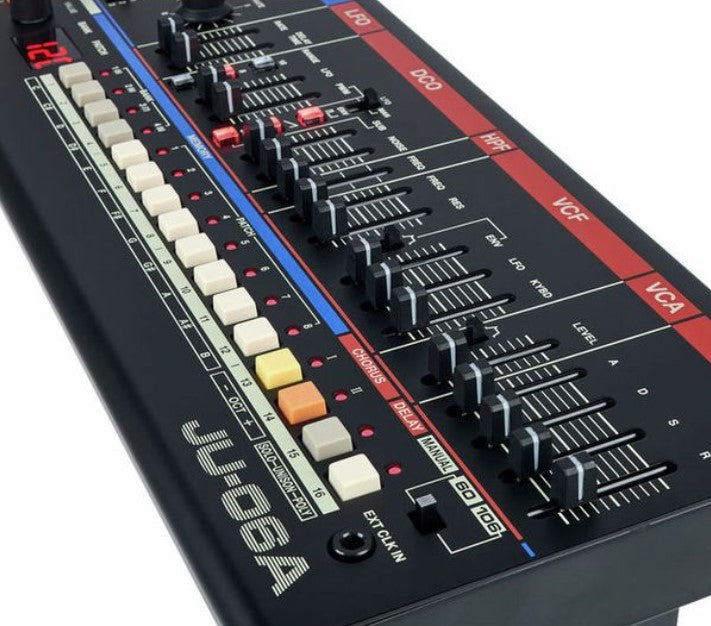 Roland JU-06A Boutique Módulo Sintetizador 8