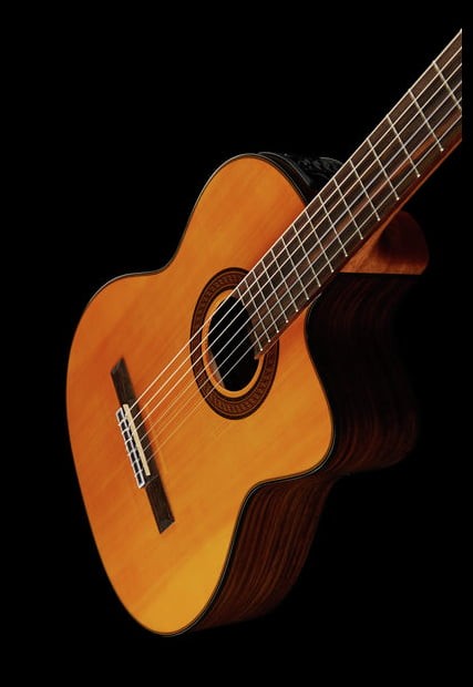 Takamine GC5CE NAT Guitarra Española Electrificada 16