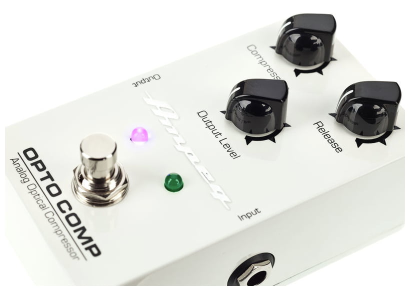 Ampeg Optocomp Pedal Compresor Optico Analógico para Bajo 8