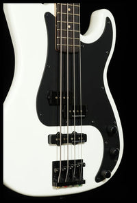 ESP LTD Surveyor 87 PW Bajo Eléctrico Pearl White 9