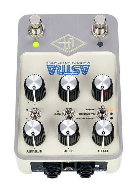 Universal Audio Astra Modulation Machine UAFX Pedal Modulación 8