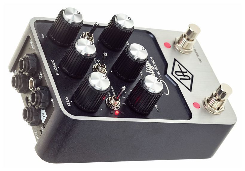 Universal Audio Starlight Echo Station UAFX Pedal Delay 7