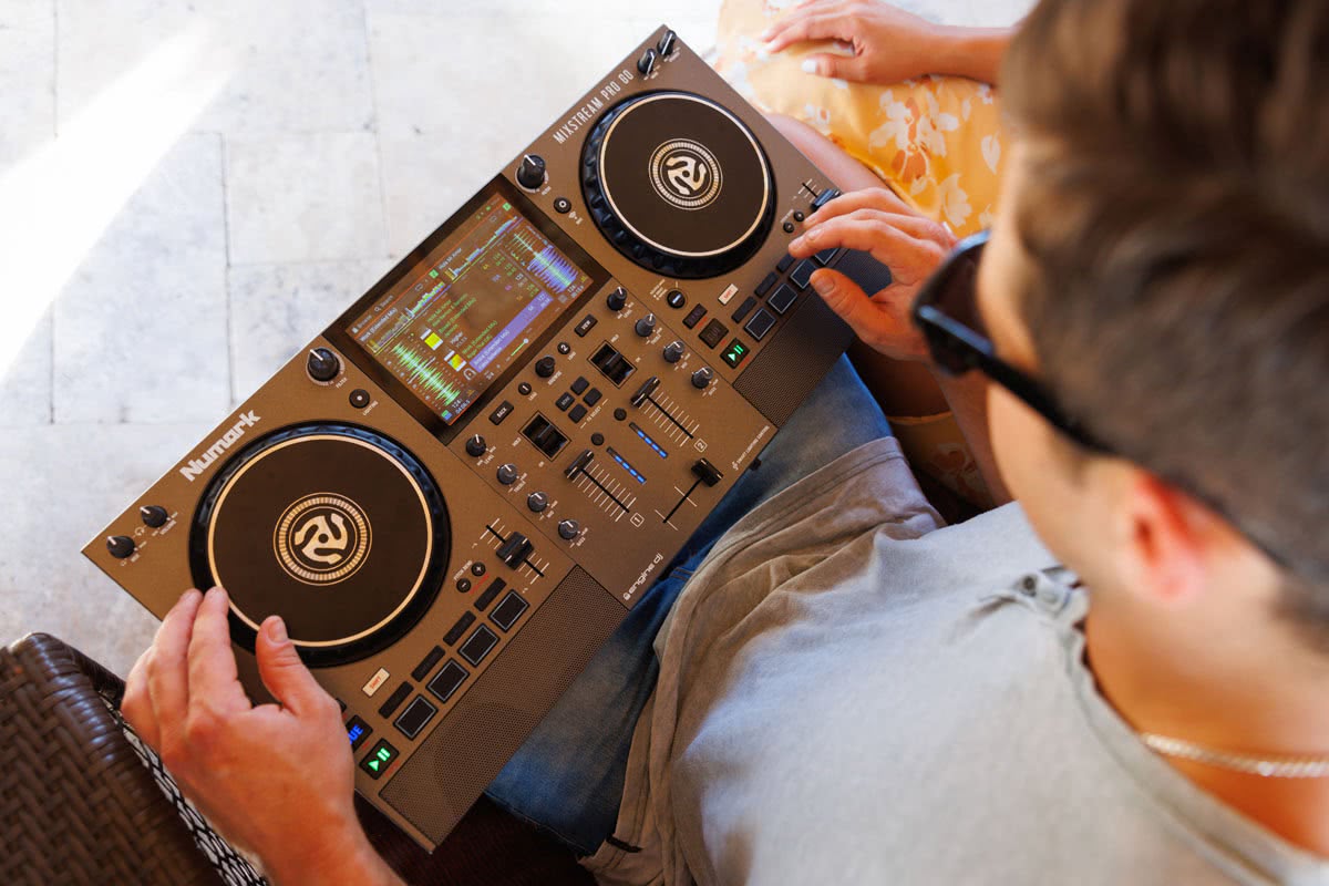 Numark Mixstream Pro Go Controlador DJ 8