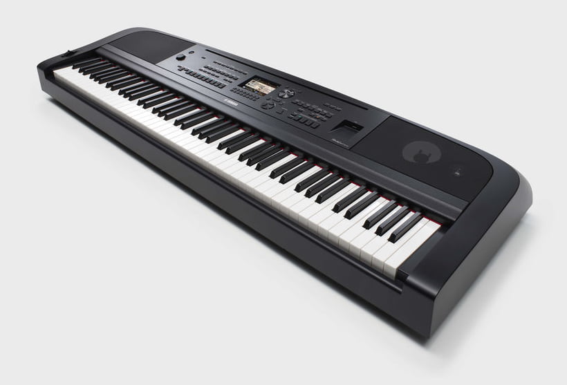 Yamaha -Pack- DGX670B Piano Digital + Soporte y Pedalera 6