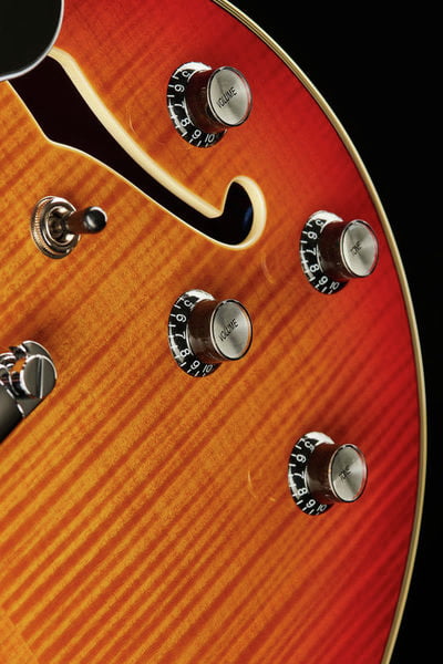 Sire H7 CS Larry Carlton Guitarra Eléctrica Cherry Sunburst 14