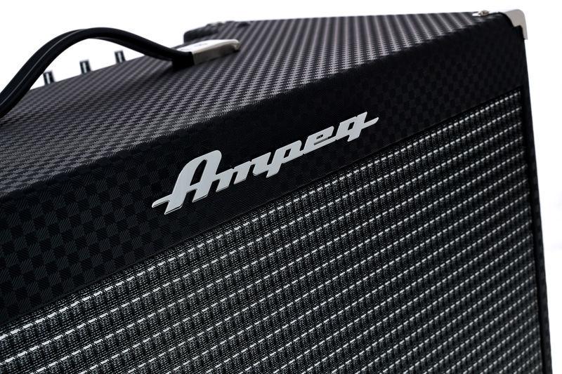 Ampeg RB115 Rocket Bass Amplificador para Bajo 12