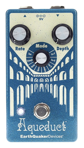 Earthquaker Devices Aqueduct Pedal Vibrato 1