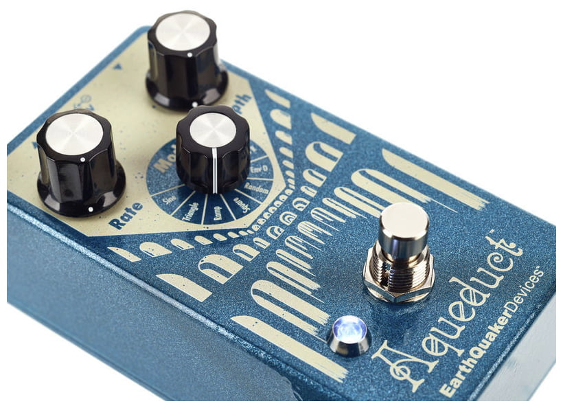 Earthquaker Devices Aqueduct Pedal Vibrato 10