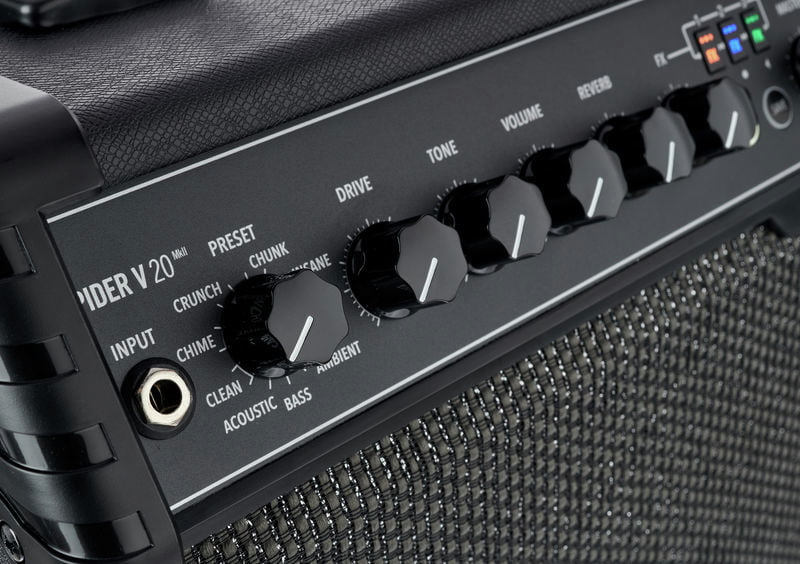 Line 6 Spider V 20 MKII Amplificador Guitarra 20W 8