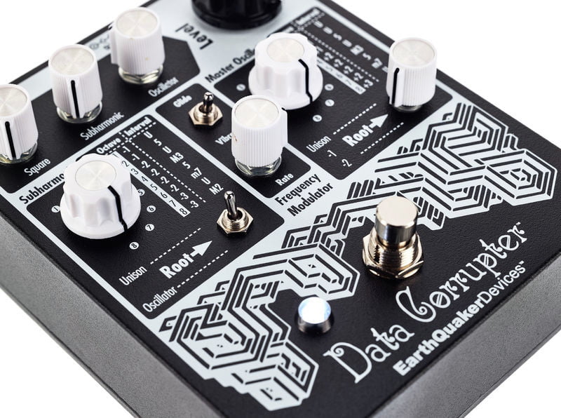 Earthquaker Devices Data Corrupter Pedal Pitch Armonizador 13