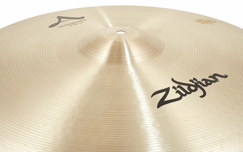 Zildjian A0036 A Zildjian Plato Batería Medium Ride 22 Pulgadas 5