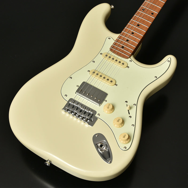 Bacchus BST-2 RSM/M OWH Universe HSS Guitarra Eléctrica Old White 2