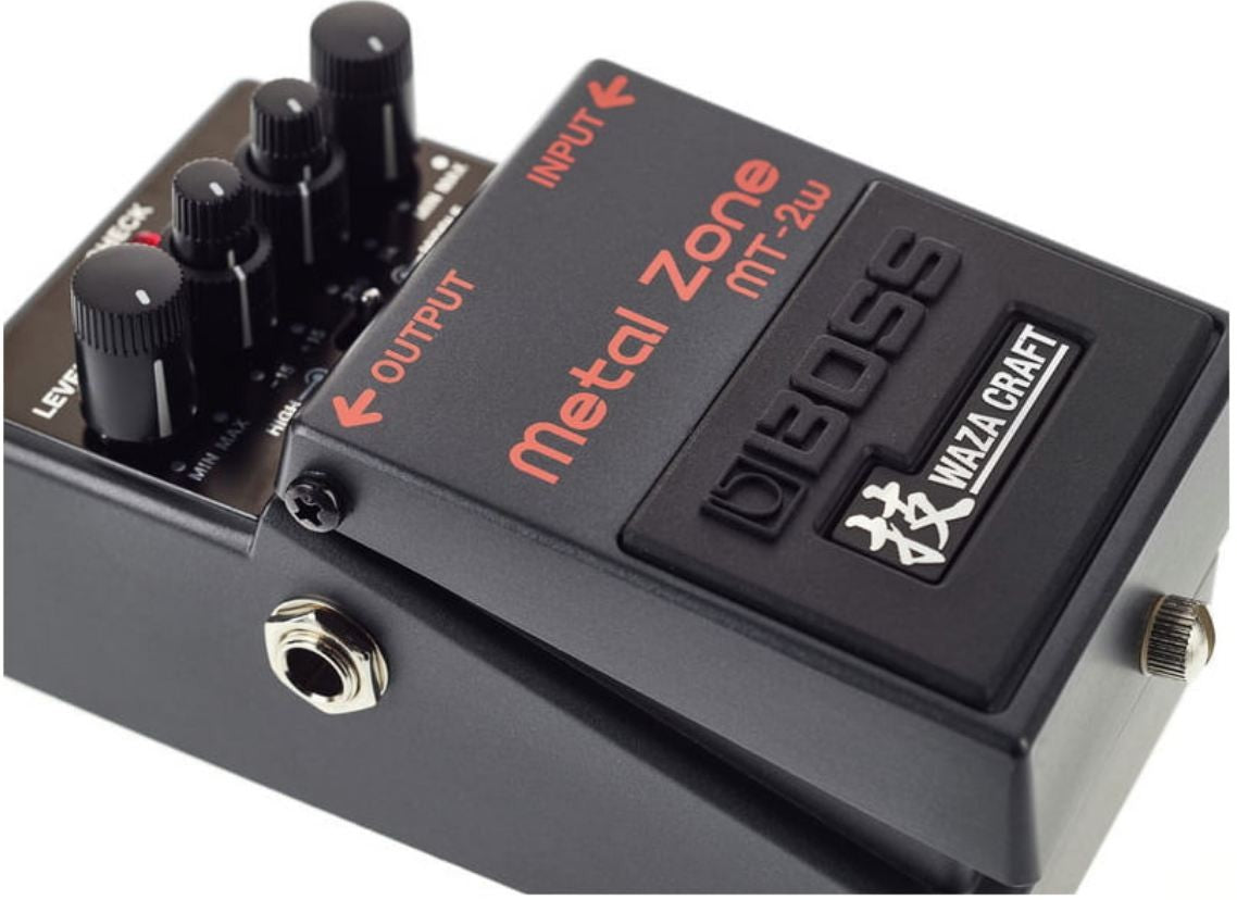 Boss MT-2W Waza Pedal Distorsión 9