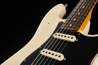 Fender Postmodern Journeyman Relic Stratocaster RW Guitarra Eléctrica Aged Olympic White. 9