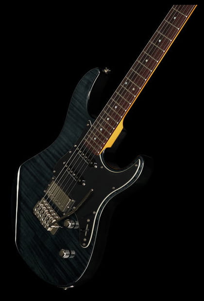 Yamaha Pacifica 612VII FM TBL Guitarra Eléctrica Translucent Black 12