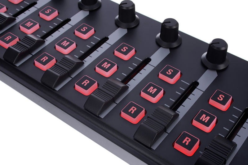 Korg Nanokontrol 2 BK Controlador Ultrafino Negro Alimentado por USB 6