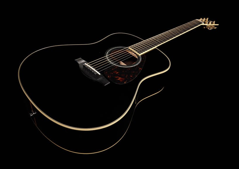 Yamaha LL6 ARE BL Guitarra Electroacústica Black 10