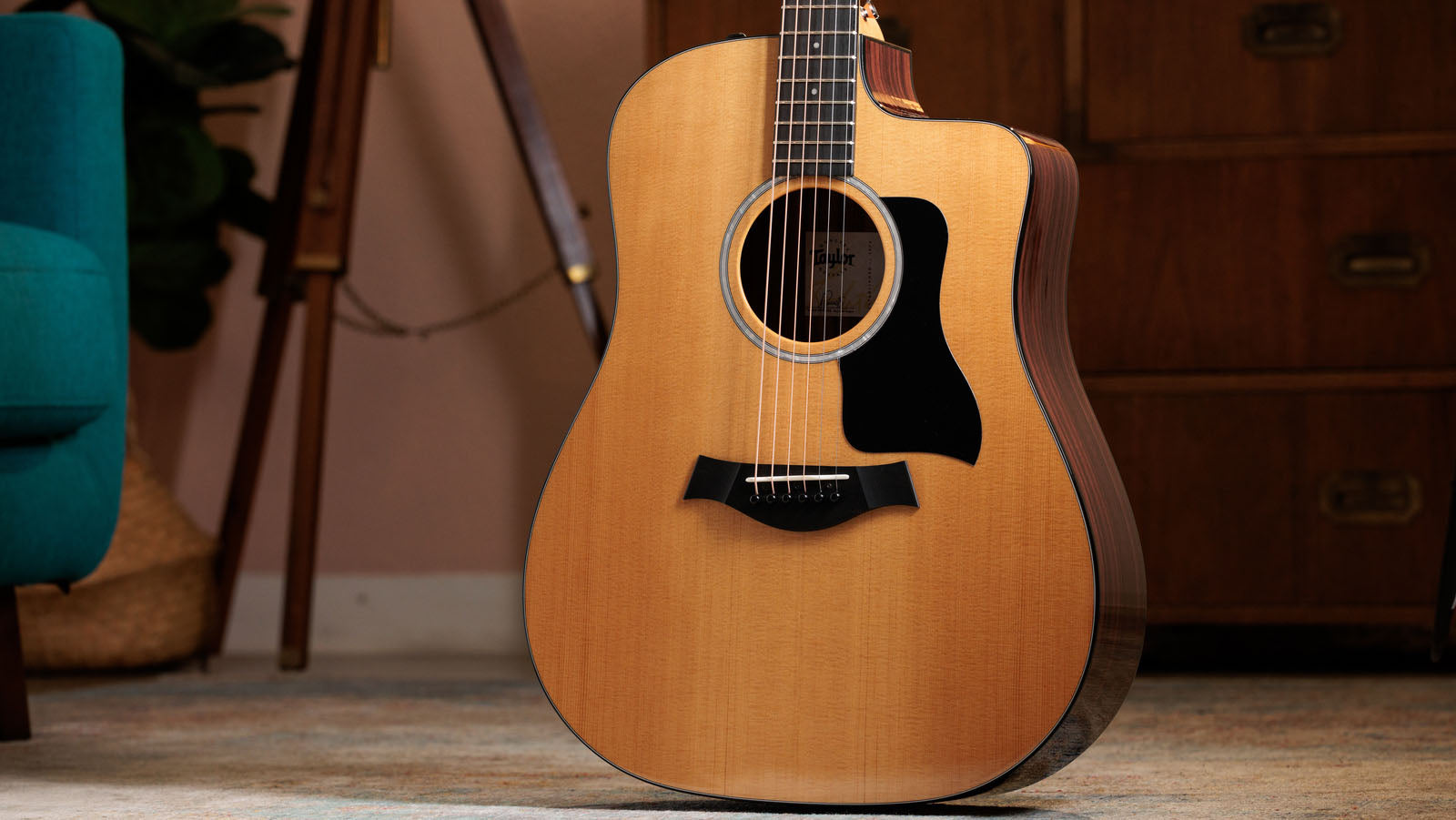 Taylor 210CE Plus Guitarra Electroacústica Dreadnought 13