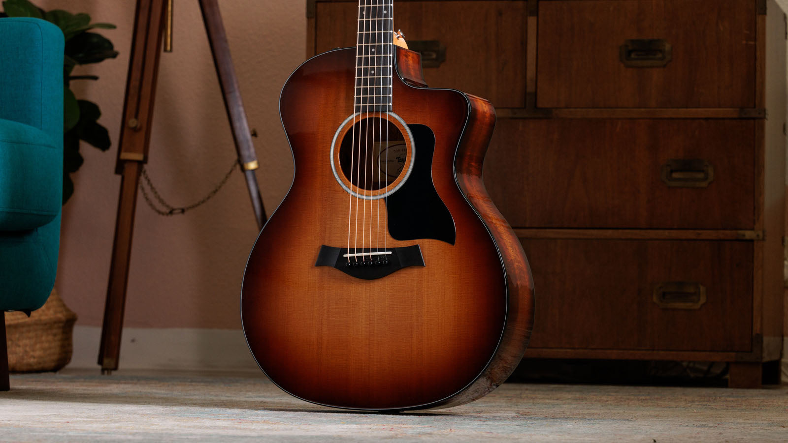 Taylor 214CE-K SB Plus Guitarra Electroacústica Gran Auditorio Sunburst 13