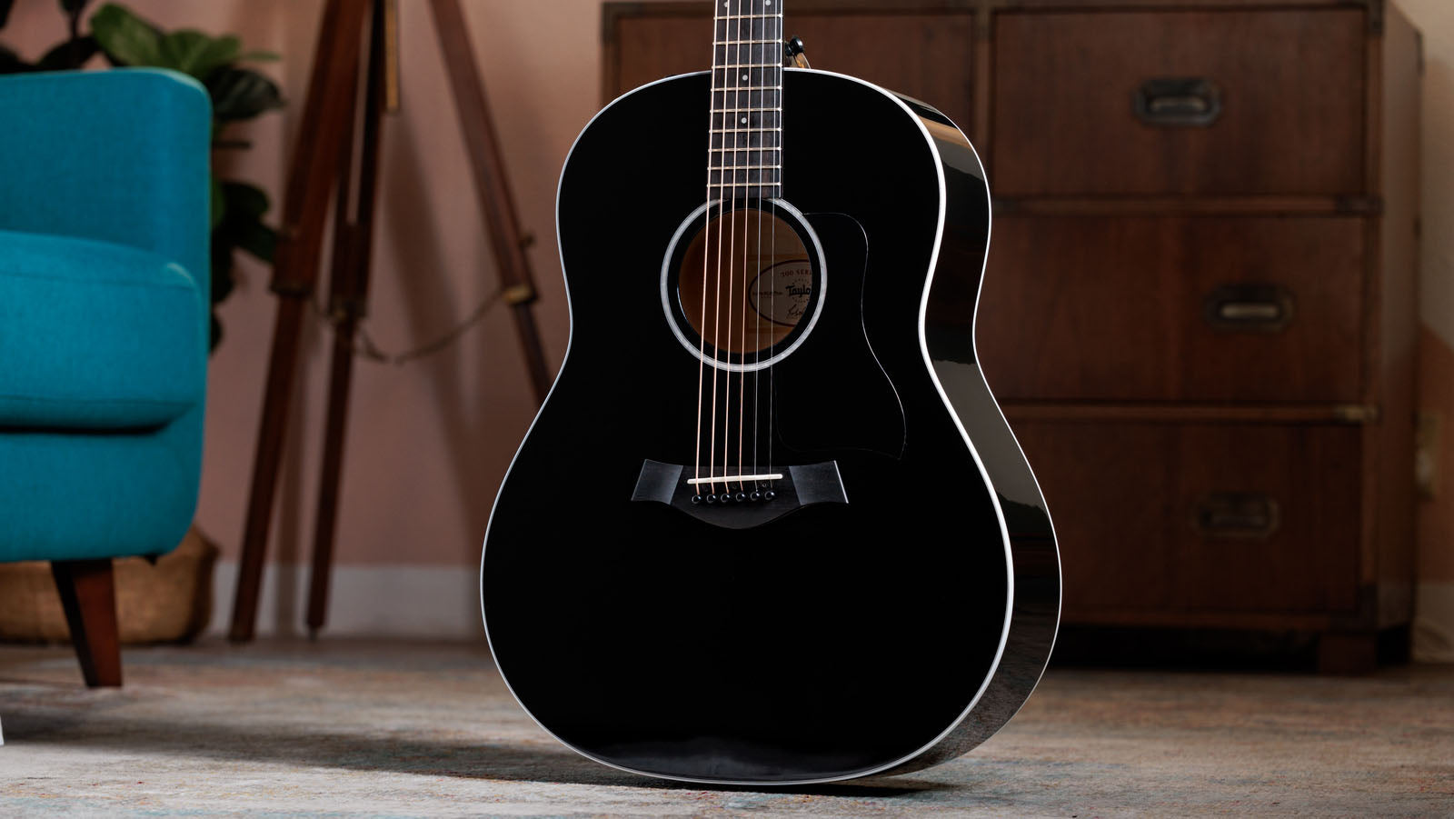 Taylor 217E-BLK Plus Guitarra Electroacústica Gran Pacific Dreadnought Negra 13