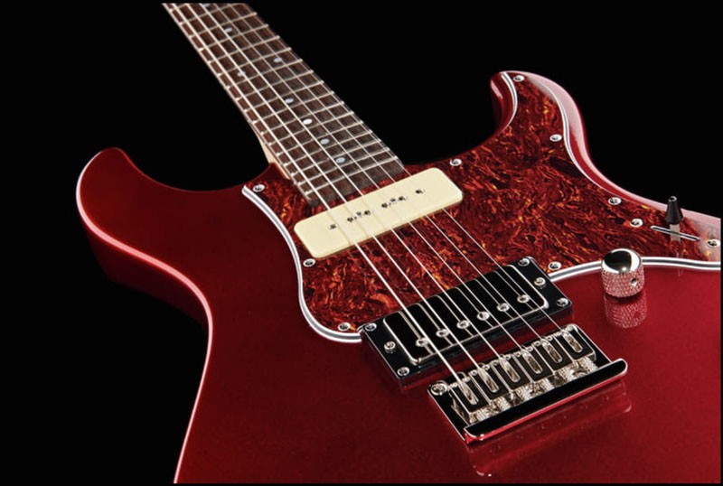 Yamaha Pacifica 311H RM Guitarra Eléctrica Red Metallic 14