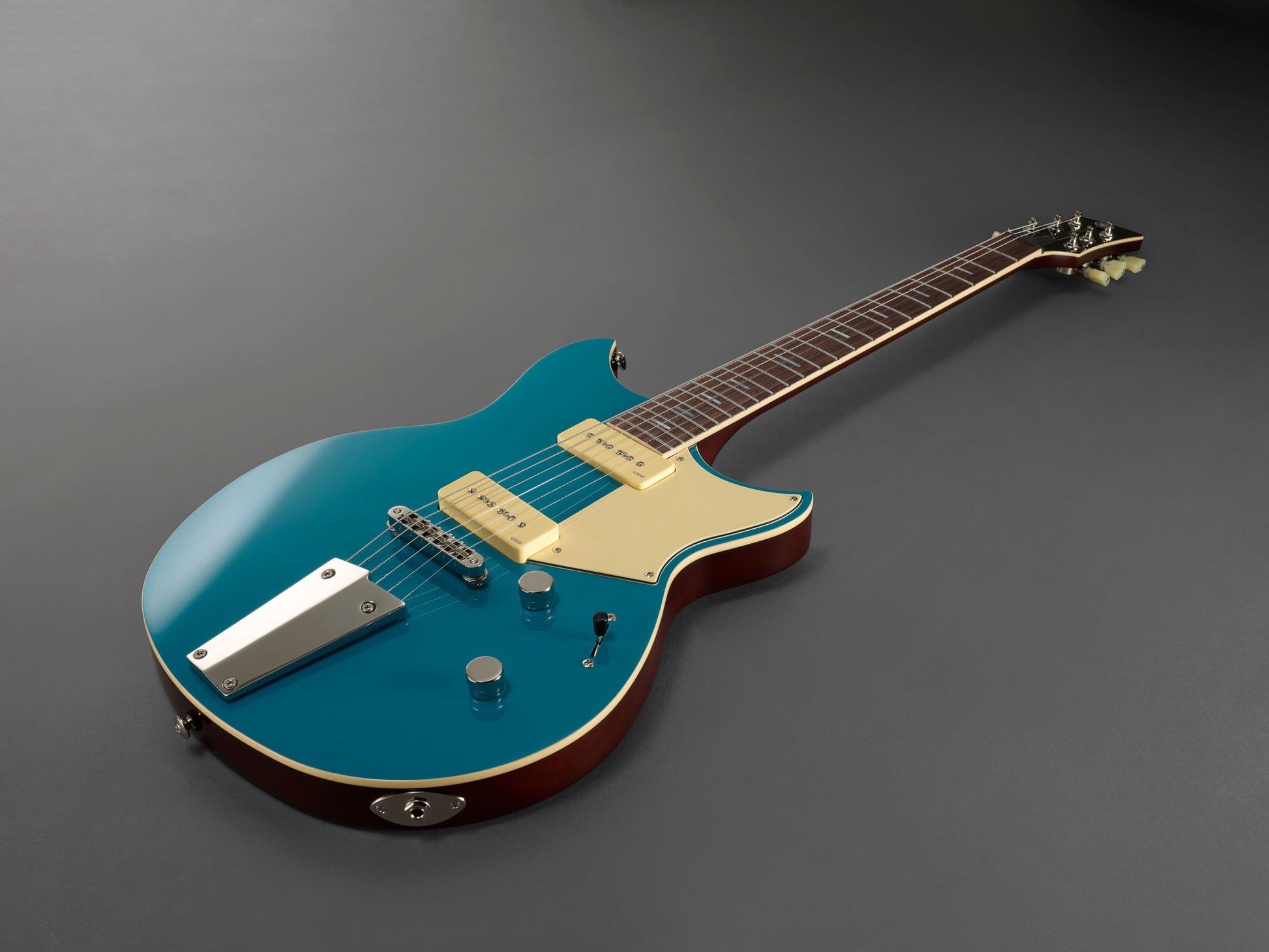 Yamaha RSS02T SWB Revstar Standard SS Guitarra Eléctrica Swift Blue 5