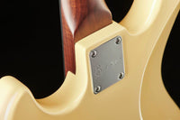 Marcus Miller V5 Alder 4 VWH Bajo Eléctrico Vintage White 13