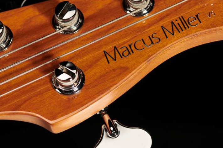 Marcus Miller V5 Alder 5 VWH Bajo Eléctrico 5 Cuerdas Vintage White 18