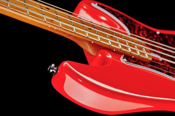 Marcus Miller P5 Alder-4 DRD 2nd Gen Bajo Eléctrico Dakota Red 13