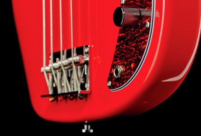 Marcus Miller P5 Alder-4 DRD 2nd Gen Bajo Eléctrico Dakota Red 14