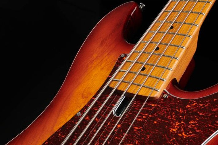 Marcus Miller P5 Alder-5 TS 2nd Gen Bajo Eléctrico 5 Cuerdas Tobacco Sunburst 13