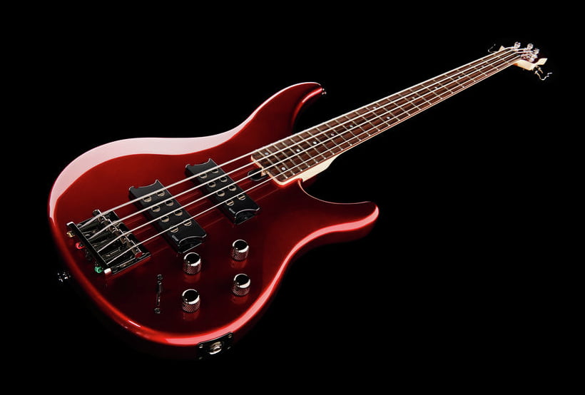 Yamaha TRBX304 CAR Bajo Eléctrico Candy Apple Red 15