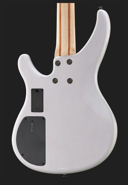 Yamaha TRBX504 TWH Bajo Eléctrico Translucent White 4