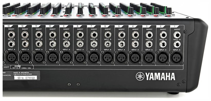 Yamaha MGp32X Mesa de Mezclas Analógica de 32 Canales 9