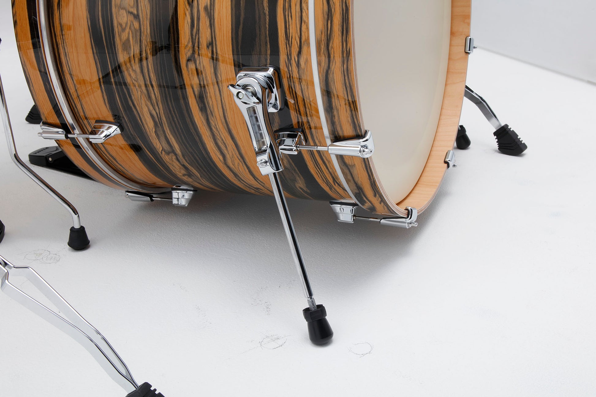 Tama CK52KR+H NET Superstar Classic Batería Acústica con Herrajes Natural Ebony Tiger WRap 7