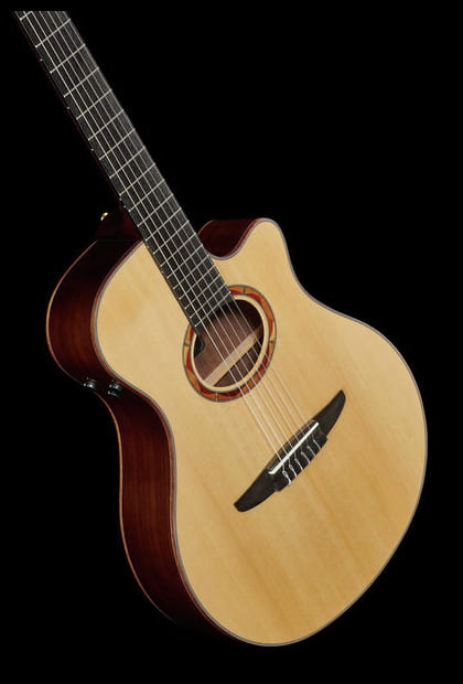 Yamaha NTX3 NT Guitarra Electroacústica Nylon Natural 19